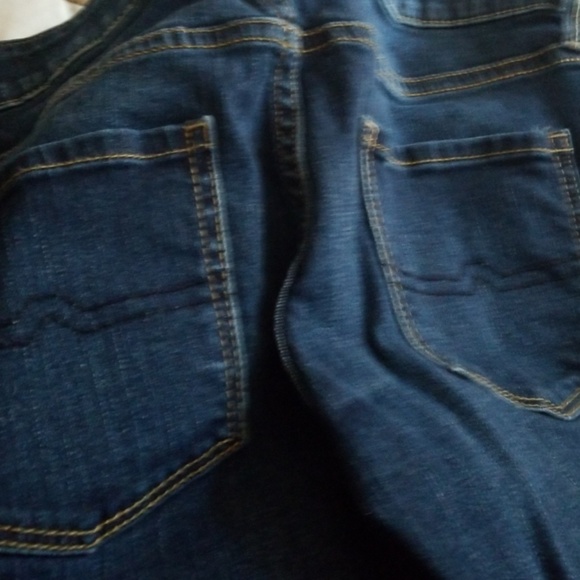 Jean capris - Picture 3 of 4